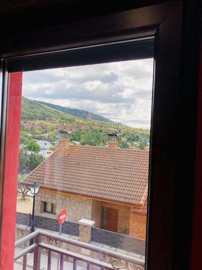 Apartamentos Deluxe Con Jacuzzi O Chimenea Love For Two Collado Mediano ภายนอก รูปภาพ