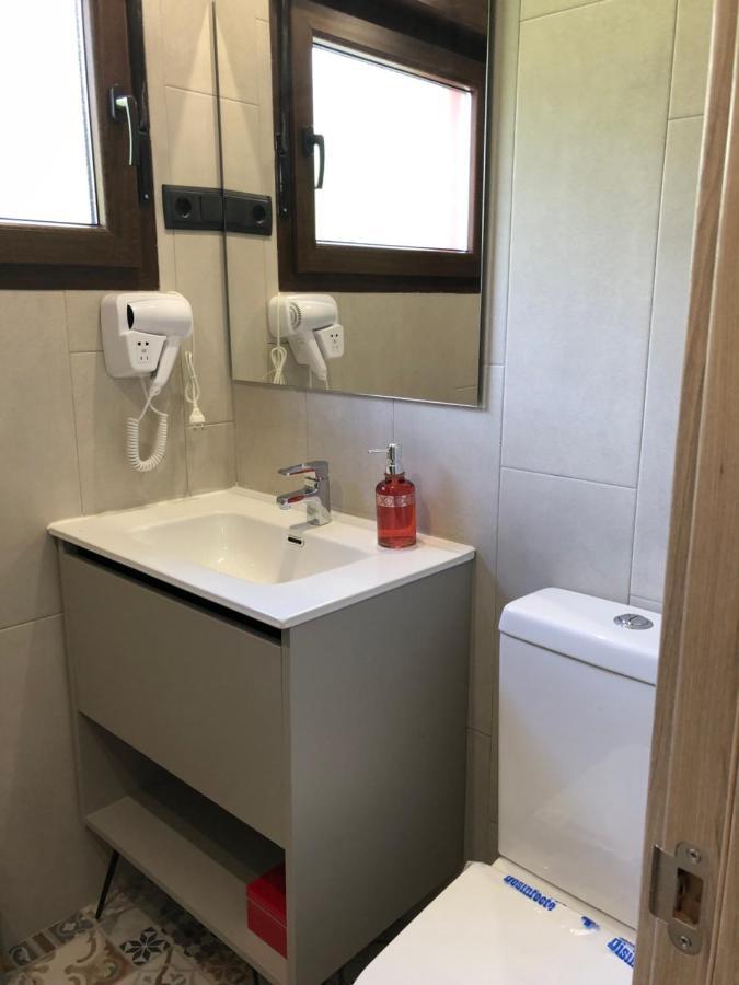 Apartamentos Deluxe Con Jacuzzi O Chimenea Love For Two Collado Mediano ภายนอก รูปภาพ