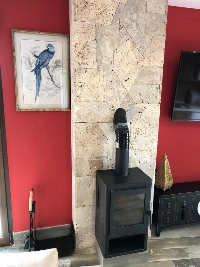 Apartamentos Deluxe Con Jacuzzi O Chimenea Love For Two Collado Mediano ภายนอก รูปภาพ