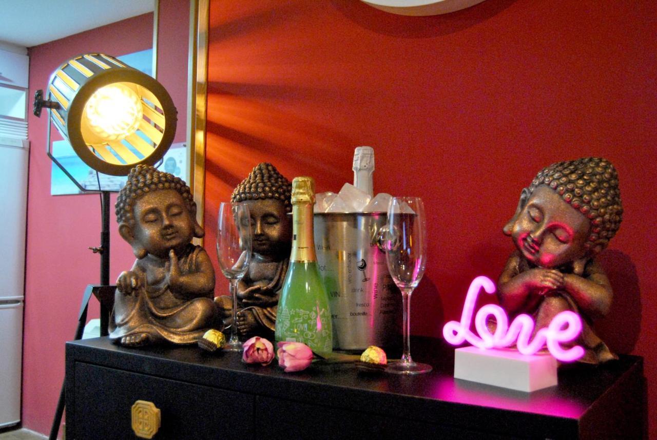 Apartamentos Deluxe Con Jacuzzi O Chimenea Love For Two Collado Mediano ภายนอก รูปภาพ
